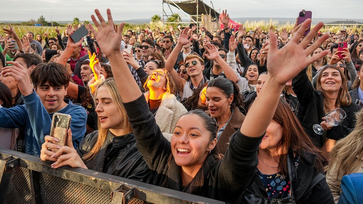 La respuesta y el entusiasmo del público fue elocuente en el Wine Rock. La respuesta y el entusiasmo del público fue elocuente en el Wine Rock.
