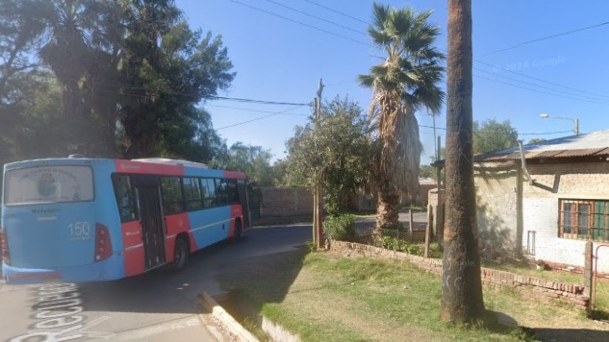 Esta es la esquina de Paso Hondo y Recuero, en las Heras, donde encontraron muerto al empresario de San Juan, Sergio Nacenta. Esta es la esquina de Paso Hondo y Recuero, en las Heras, donde encontraron muerto al empresario de San Juan, Sergio Nacenta.