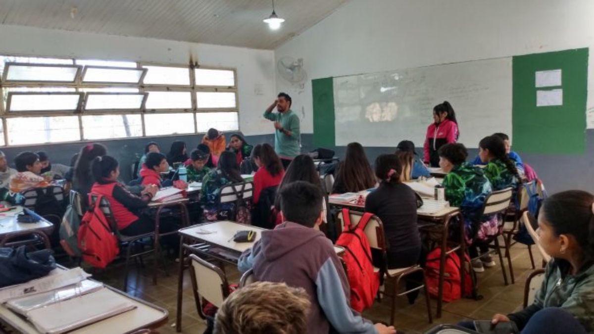 La DGE le da continuidad al ciclo Onda Debate en las escuelas de la provincia. 