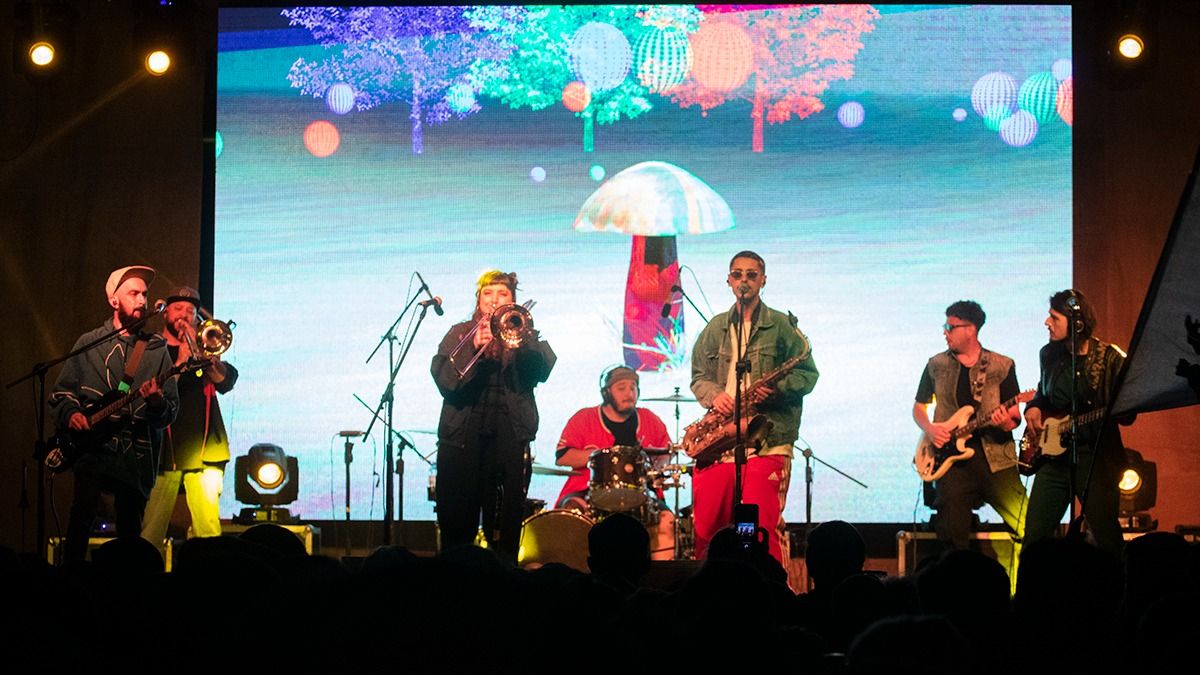 La Skandalosa Tripulación brilló en el Radio Week.