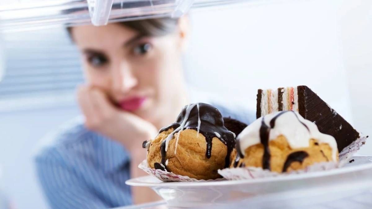 Respira hondo al saber qué significa querer comer algo dulce después de almorzar o cenar. Respira hondo al saber qué significa querer comer algo dulce después de almorzar o cenar.