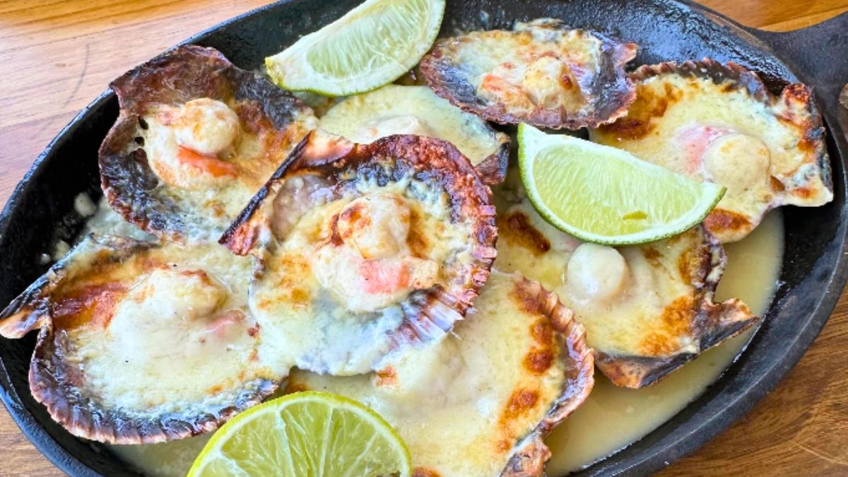 Las machas a la parmesana son una especialidad en este restaurante. Las machas a la parmesana son una especialidad en este restaurante.