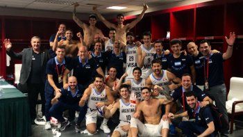 Messi y las figuras del deporte argentino saludaron a los finalistas del Mundial
