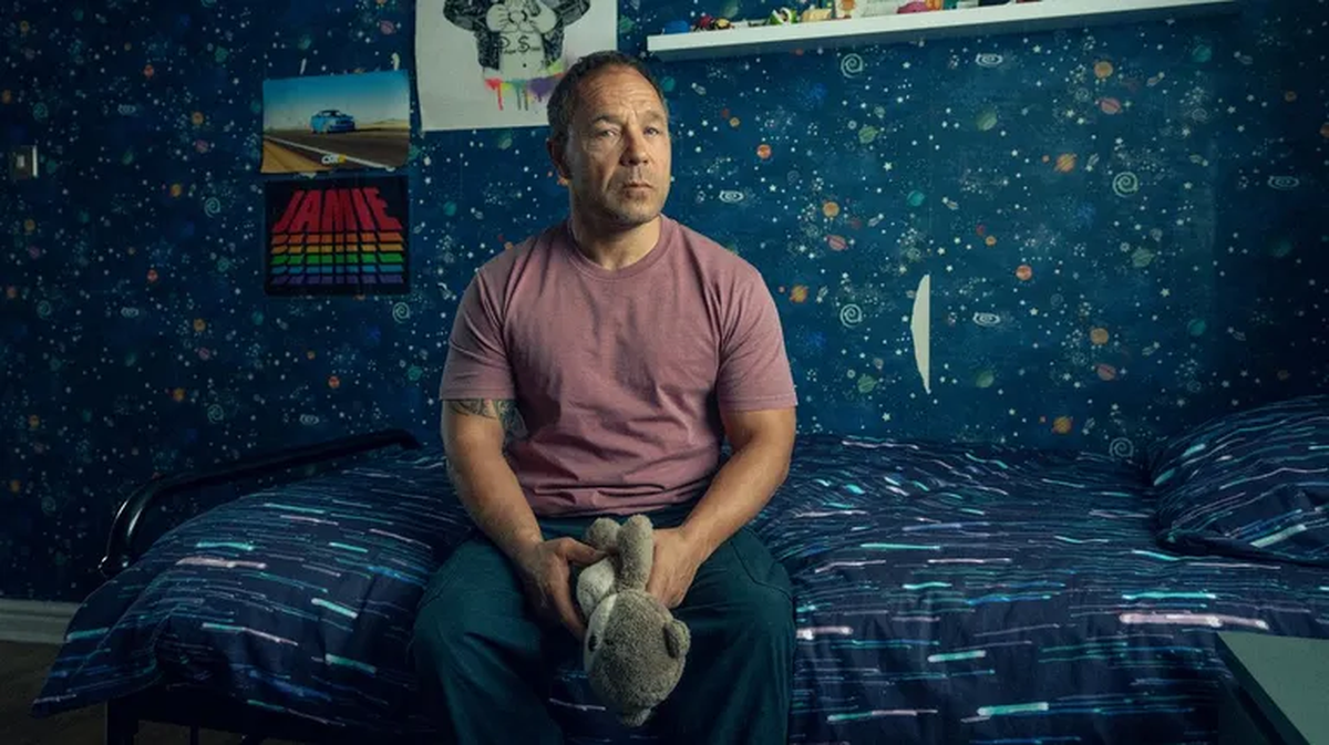 El actor Stephen Graham encarna al papá del adolescente en problemas y además es uno de los creadores de la miniserie. El actor Stephen Graham encarna al papá del adolescente en problemas y además es uno de los creadores de la miniserie.