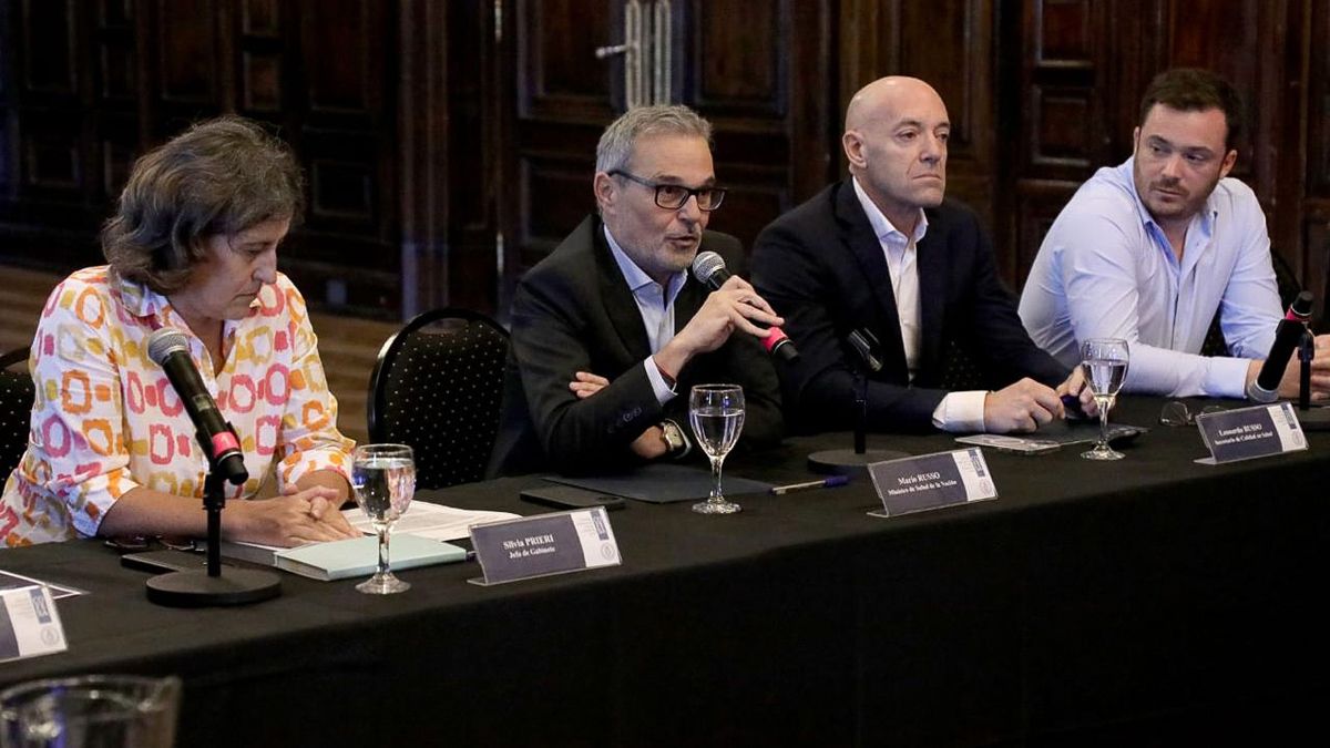 Tiene la palabra el ministro de Salud de la Nación, Mario Russo. Tiene la palabra el ministro de Salud de la Nación, Mario Russo.