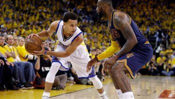 Golden State Warriors y Cleveland Cavaliers comienzan la final de la NBA
