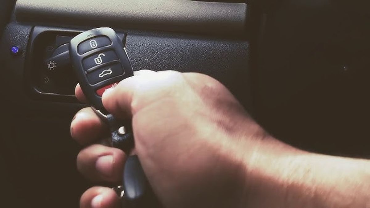 La bater&iacute;a baja del auto puede generar este problema.&nbsp;