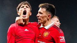 Alejandro Garnacho y Lisandro Martínez, los argentinos campeones con el Manchester United.
