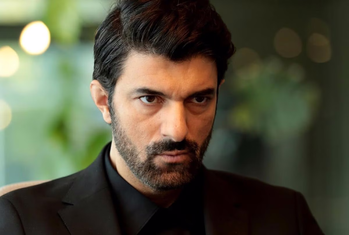 Engin Akyürek. El actor turco más reconocido de su país, vuelve al ruedo con la serie turca Amor y riqueza. Engin Akyürek. El actor turco más reconocido de su país, vuelve al ruedo con la serie turca Amor y riqueza.