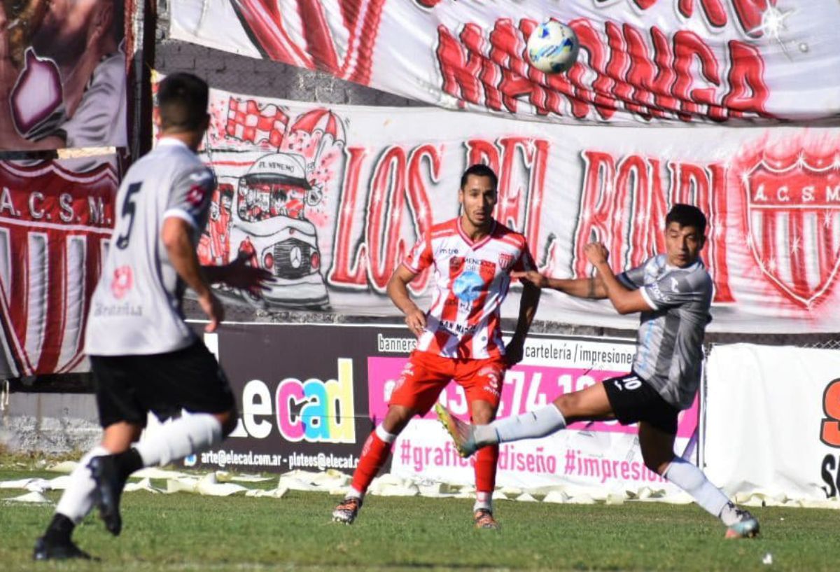 El Atlético San Martín igualó ante Ciudad de Bolívar.