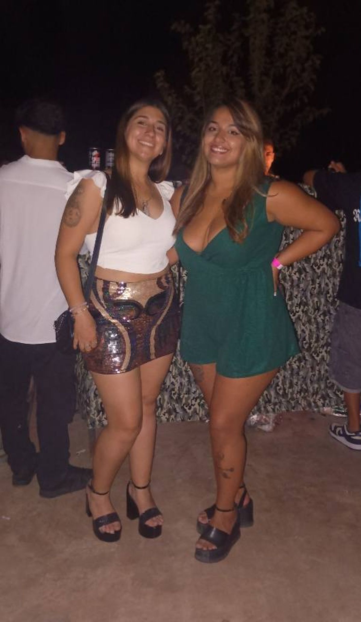 Carla y Gisel Del Souc. Carla y Gisel Del Souc.