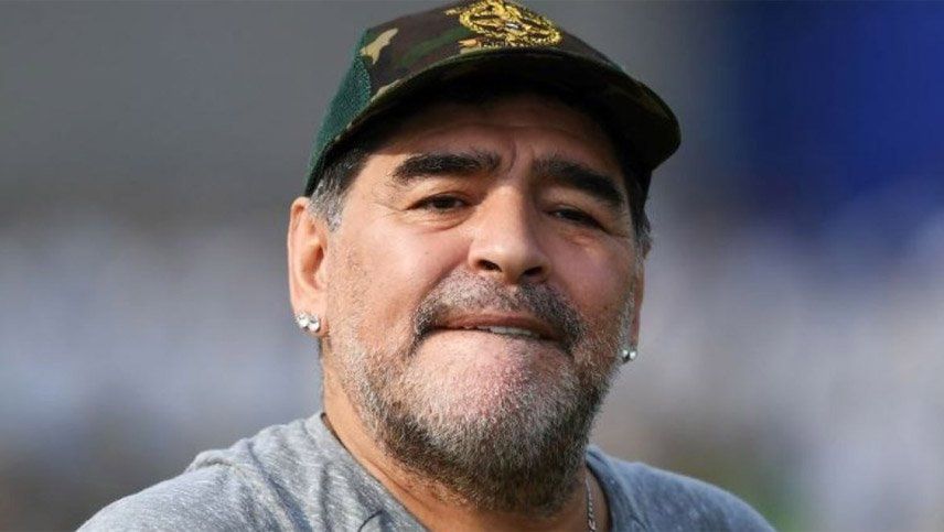 Maradona desmintió haber rechazado la oferta para ser DT de Gimnasia