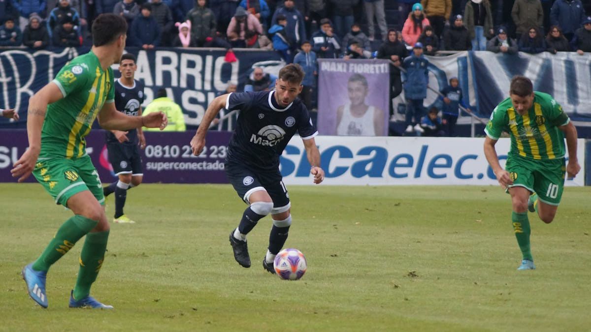 El volante Diego Tonetto es clave en la gran campaña de Independiente Rivadavia.