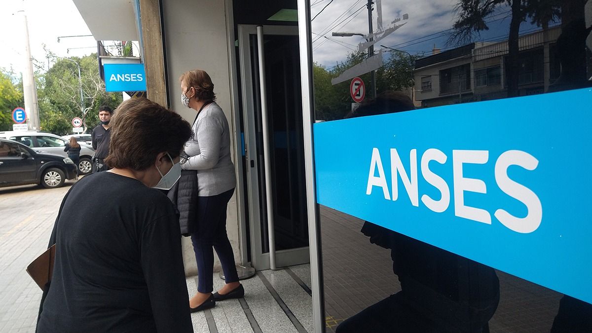 ANSES: quiénes cobran hoy