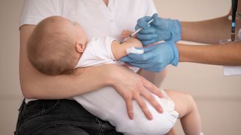 El Ministerio de Salud colocó 467 vacunas en 2 días a niños que estaban fuera del esquema obligatorio El Ministerio de Salud colocó 467 vacunas en 2 días a niños que estaban fuera del esquema obligatorio