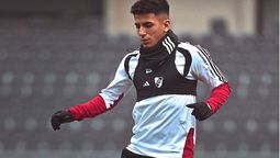 Thiago Almada volvería a la titularidad en River.