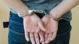 El hombre que roció con alcohol a su pareja en medio de una pelea, quedó detenido a disposición de la Justicia.
