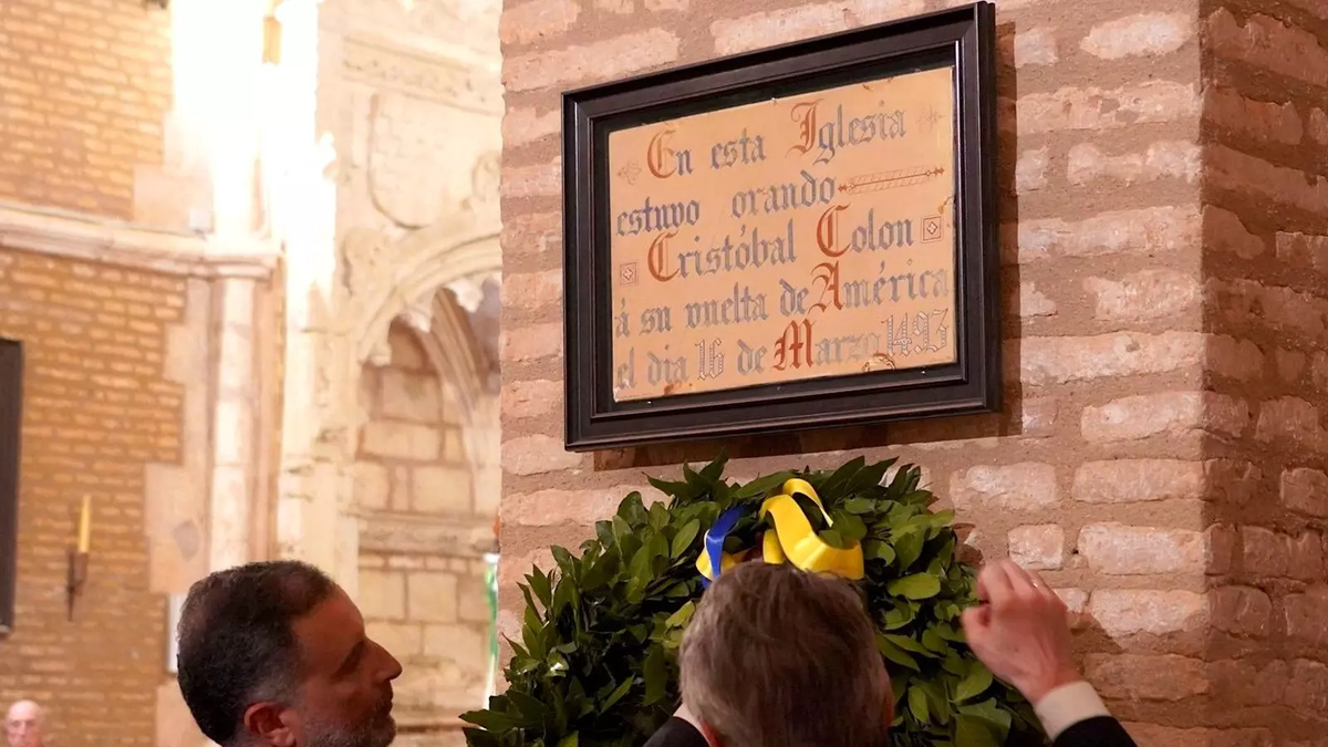 Cristóbal Colón sigue siendo homenajeado en este poblado. Cristóbal Colón sigue siendo homenajeado en este poblado.