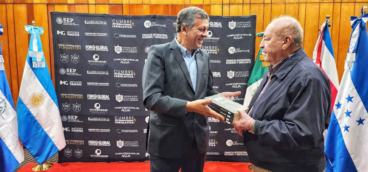 Daniel Orozco viajó a México invitado a la Cumbre Mundial de Municipalistas 2022. 