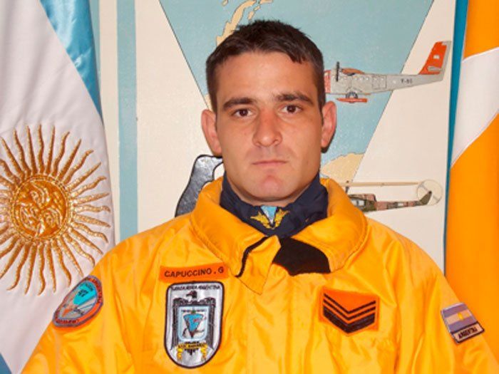 Murió un militar en la Base Marambio golpeado por el portón del hangar