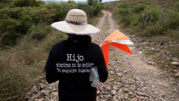 Además de los 43 estudiantes en México, buscan a otras 22.300 personas desaparecidas