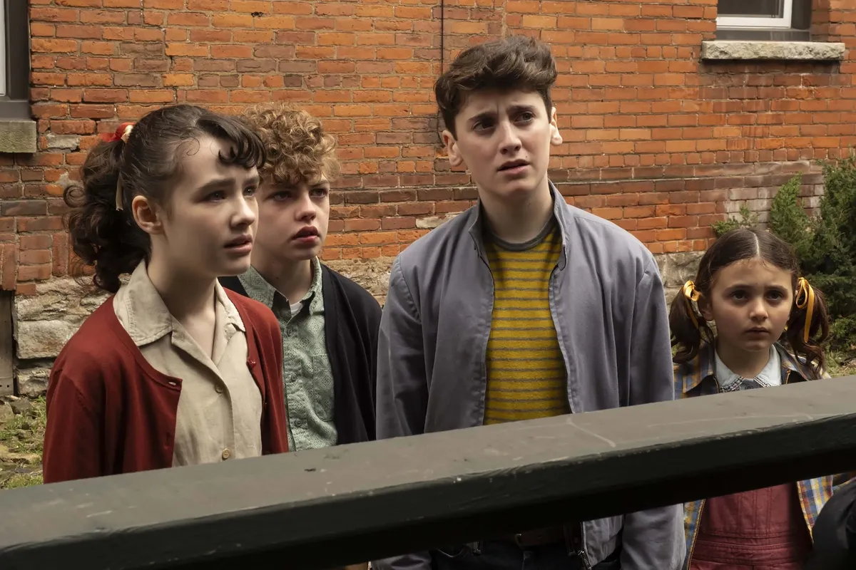 Con giros sorprendentes desde el primer capítulo, Welcome To Derry confirmó que valió la pena la espera del estreno en HBO Max. Con giros sorprendentes desde el primer capítulo, Welcome To Derry confirmó que valió la pena la espera del estreno en HBO Max.