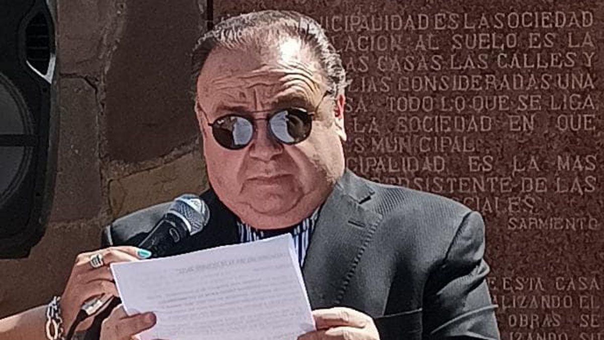 Bonarrico jura que el convenio fue fruto de negociaciones con funcionarios de primera línea. Desde el Gobierno lo denunciarán penalmente.