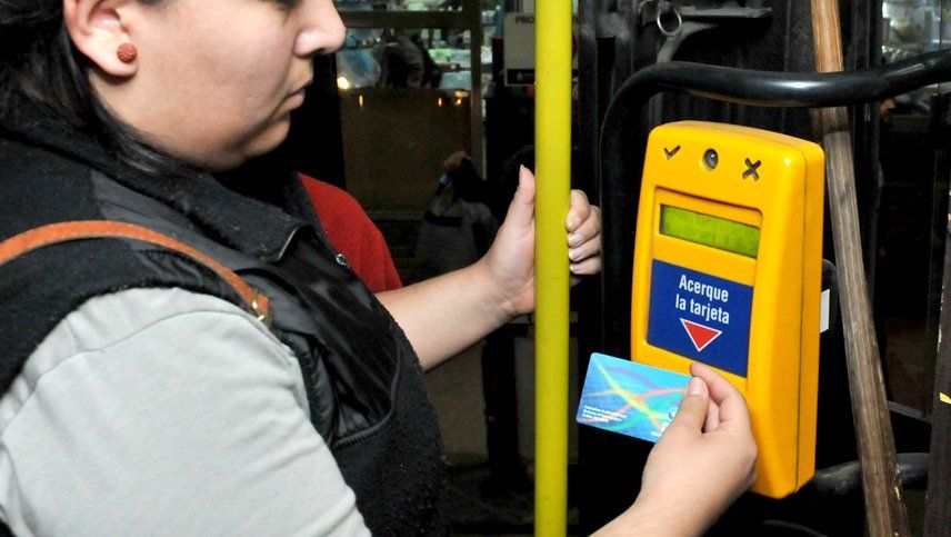 Desde enero, 160 micros funcionan sin Red Bus y los pasajeros viajan gratis