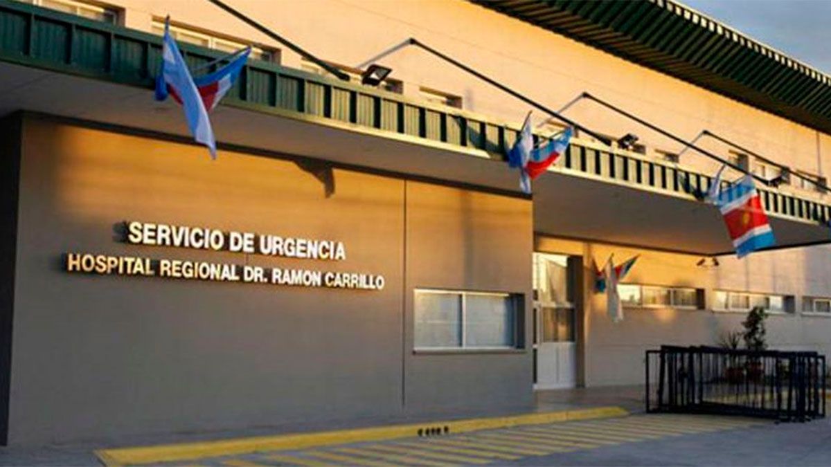 Una joven embarazada concurrió al Hospital Regional Ramon Carrillo y estuvo más de 12 horas esperando ser controlada por algún médico.