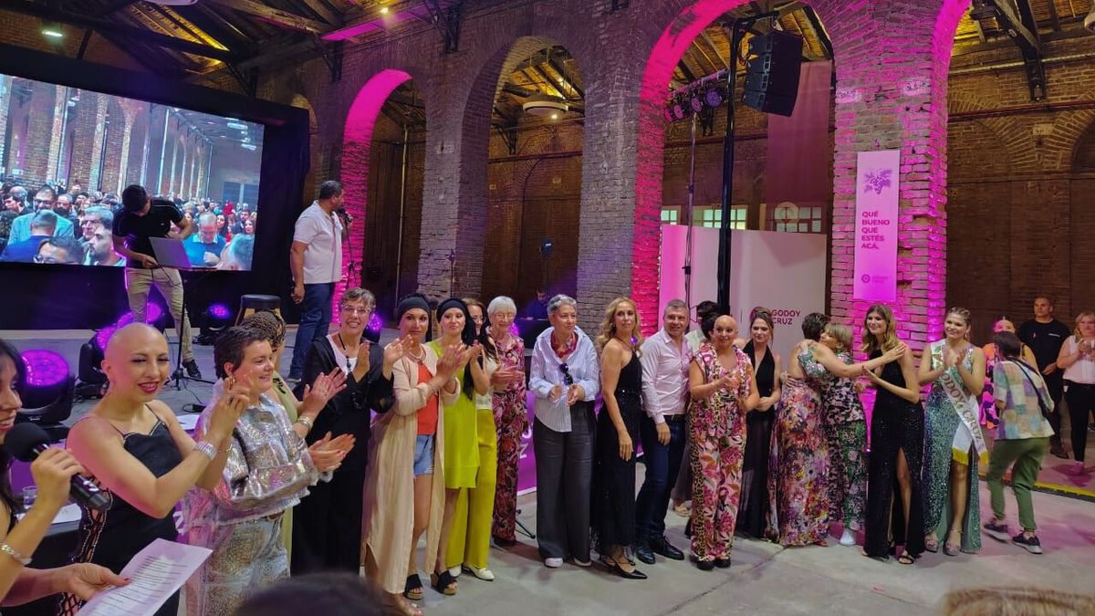 En esta ocasión, el domingo desfilarán 12 mujeres. Las entradas ya pueden adquirirse. En esta ocasión, el domingo desfilarán 12 mujeres. Las entradas ya pueden adquirirse.