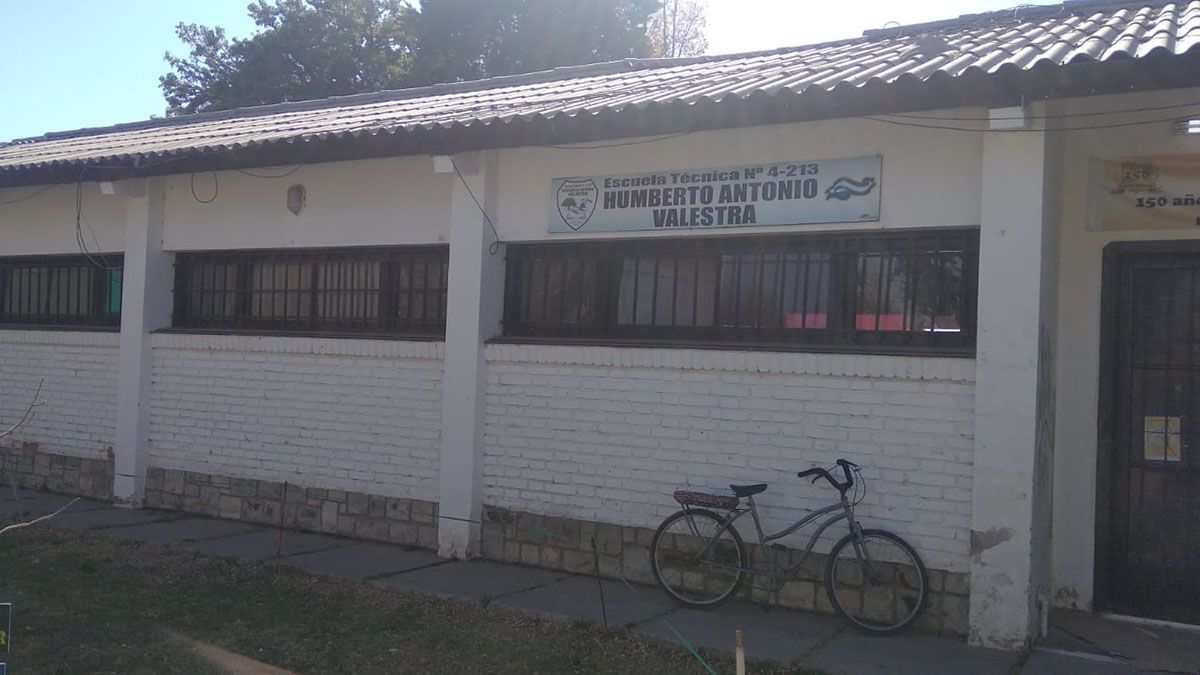Se hizo pasar por un alumno y entró a robar a una escuela de San Martín.
