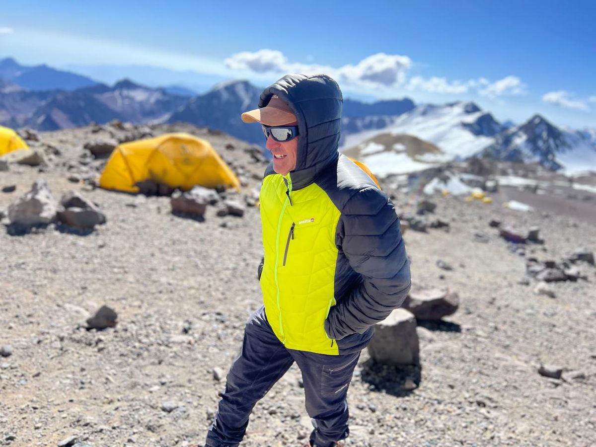 Con el físico un poco agotado llegó Gerardo Tejeda a Nido de Cóndores. El cámara de El Siete se recuperará antes de la cumbre en el Aconcagua. Con el físico un poco agotado llegó Gerardo Tejeda a Nido de Cóndores. El cámara de El Siete se recuperará antes de la cumbre en el Aconcagua.