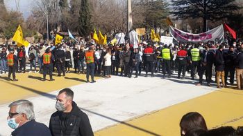 Se suspendió el acto por San Martín por una protesta sindical