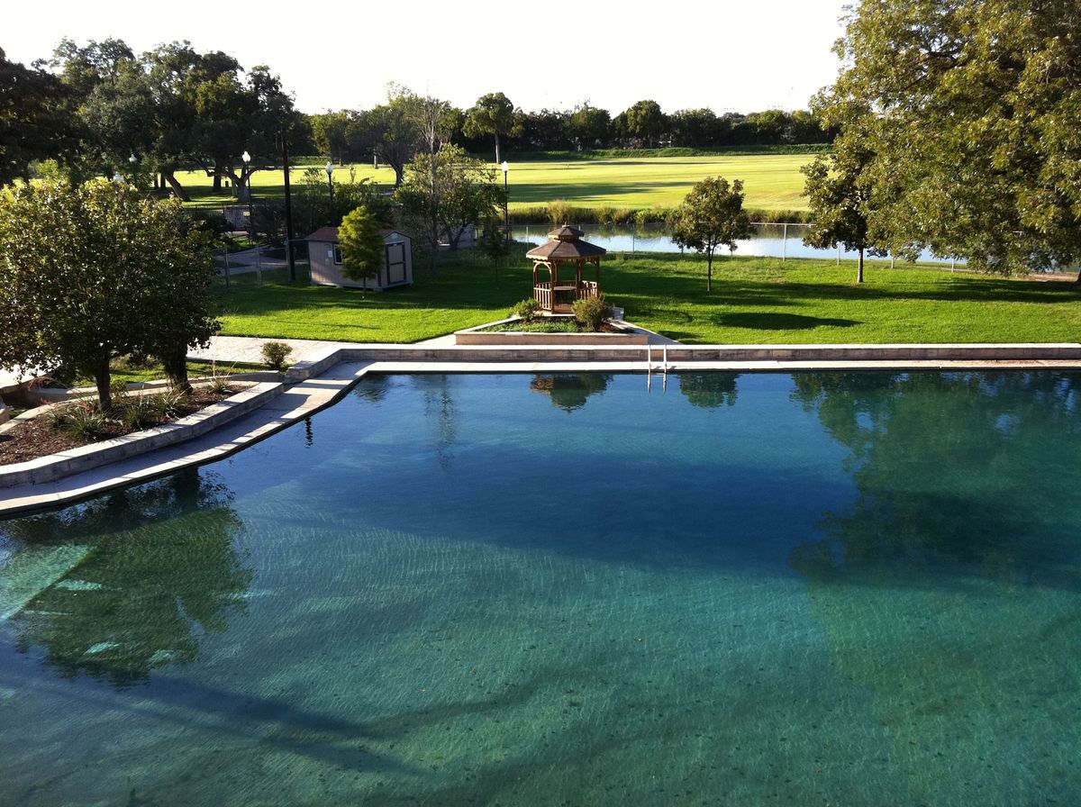 Las aguas termales de este pueblo atraen visitantes desde hace décadas. Las aguas termales de este pueblo atraen visitantes desde hace décadas.