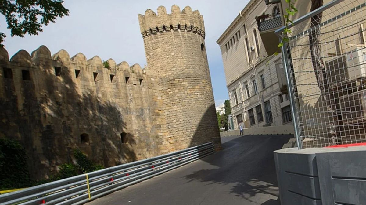 La curva del Castillo donde correrá Franco Colapinto en el circuito callejero de Bakú.