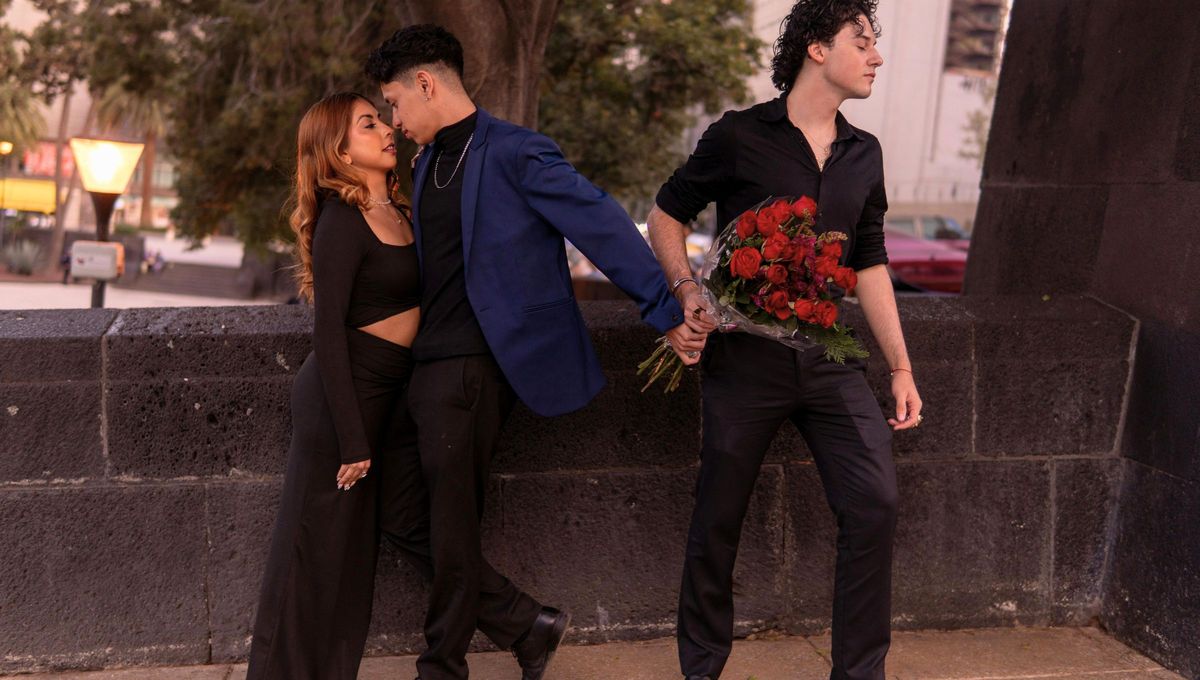 El agresor sorprendió a su pareja desayunando con otra persona y protagonizó una pelea. El agresor sorprendió a su pareja desayunando con otra persona y protagonizó una pelea.