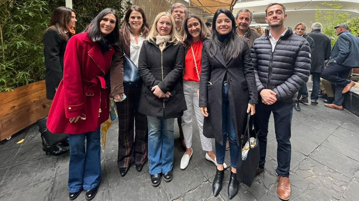 La troupe mendocina que se integró a la campaña de Bullrich: Cecilia Páez, Josefina Canale, Guillermo Mosso y Hebe Casado, entre otros.