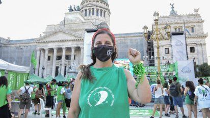 El Senado convirtió en ley la madrugada del 30 de diciembre el proyecto de aborto legal.