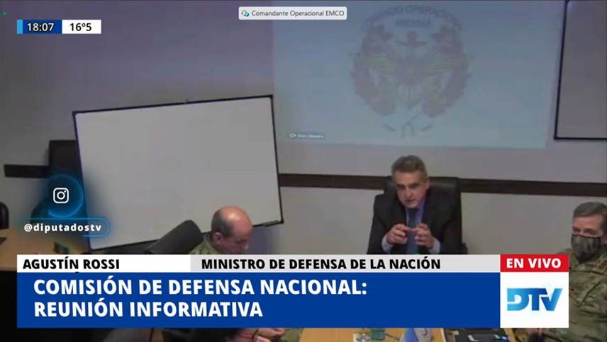 El ministro Rossi y funcionarios de las Fuerzas Armadas brindaron informe de gestión en Diputados