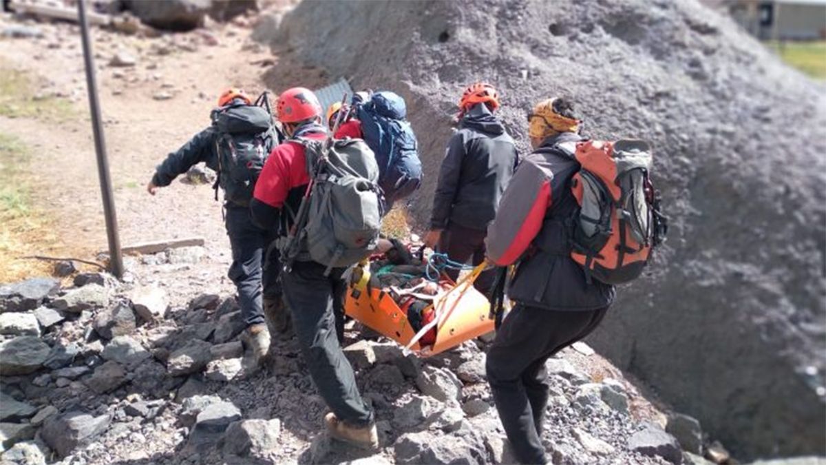 Integrantes de la Patrulla de rescate durante un operativo.