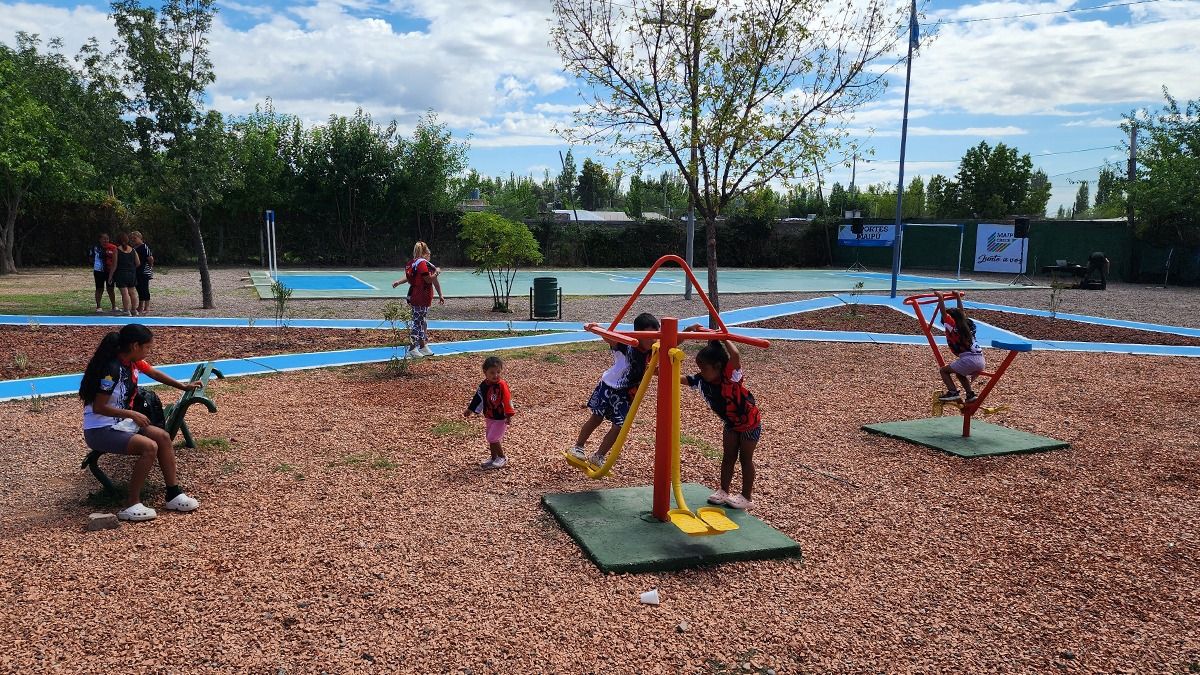 Fundación Grupo América y Maipú llevan concretadas varias obras de forma conjunta demostrando que la sinergía entre aportes públicos y privados mejoran la calidad de vida de vecinos y vecinas del departamento. Fundación Grupo América y Maipú llevan concretadas varias obras de forma conjunta demostrando que la sinergía entre aportes públicos y privados mejoran la calidad de vida de vecinos y vecinas del departamento.