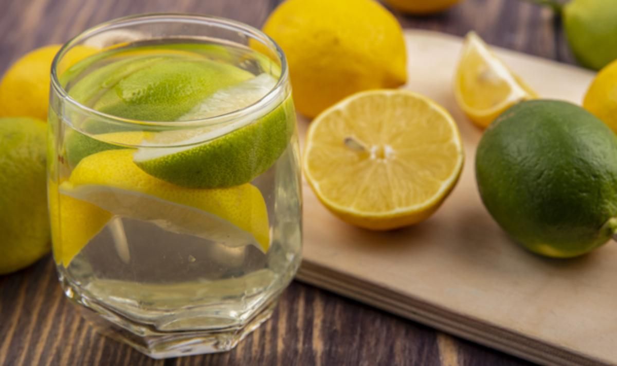 No vas a creer los beneficios que te da tomar agua con limón en ayunas No vas a creer los beneficios que te da tomar agua con limón en ayunas