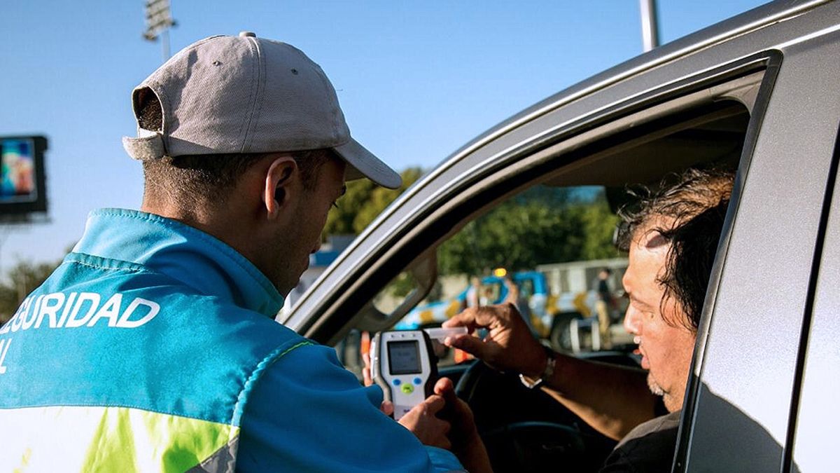 Desde el 1 de enero las multas por infracciones viales serán más caras.