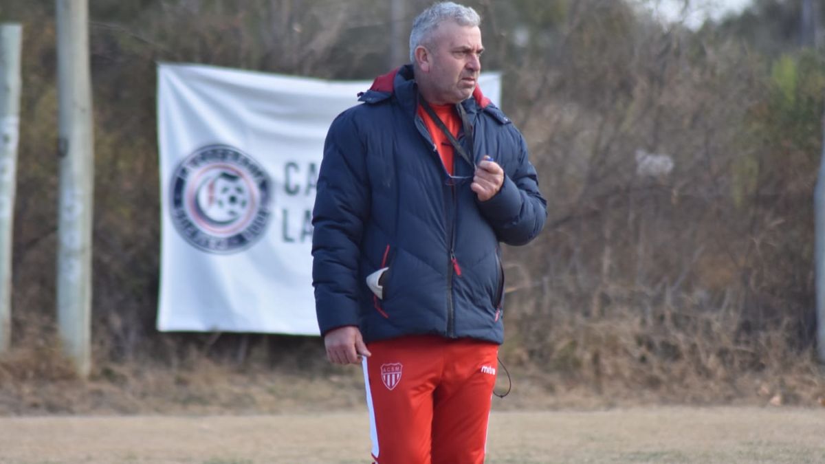 Víctor Zwenger asumió este miércoles como el nuevo técnico de Atlético San
