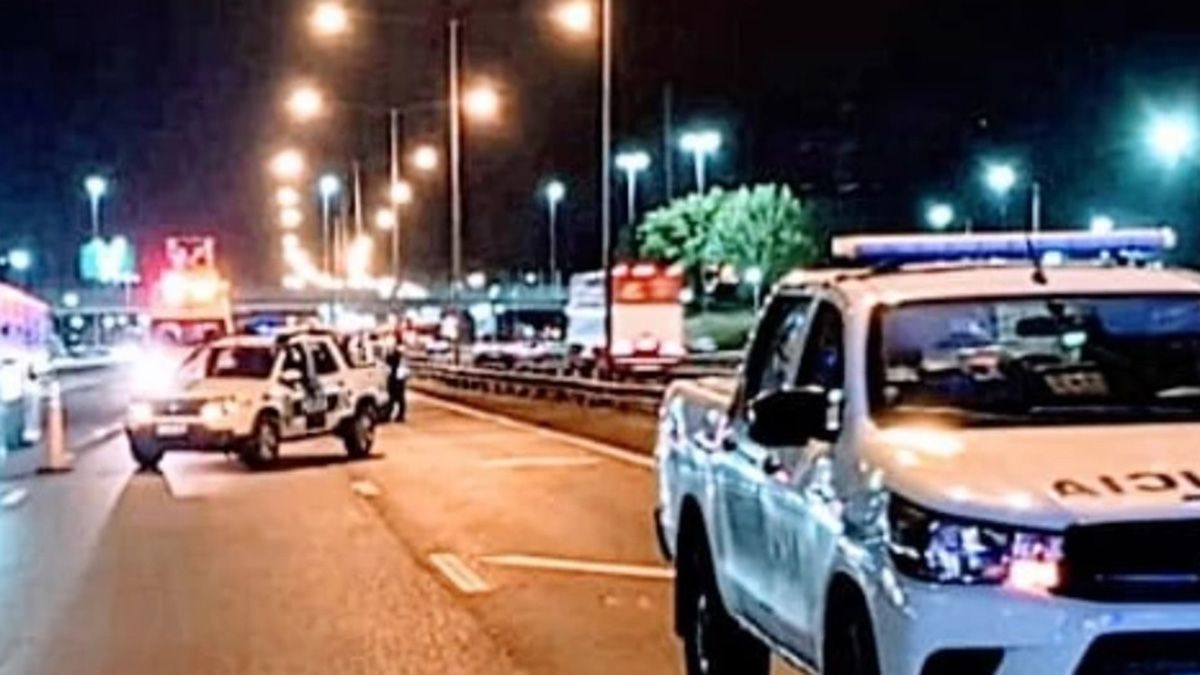 Andrés Blaquier circulaba junto a su esposa por la Autopista Panamericana, cuando fue asaltado por motochorros que lo asesinaron para robarle la moto