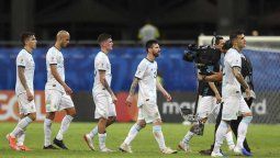 Argentina debutó en la Copa América con una dura derrota ante Colombia