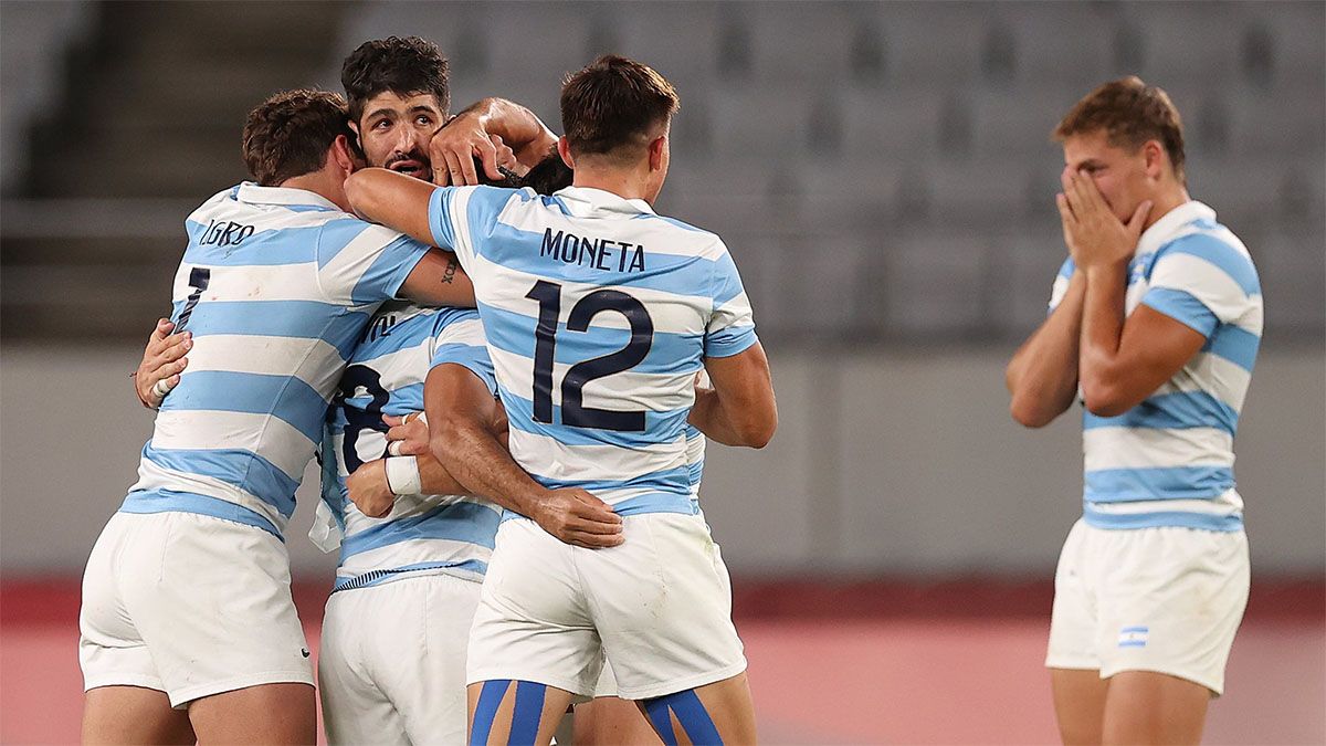 ¡A puro festejo! Los Pumas 7s arribaron a Argentina