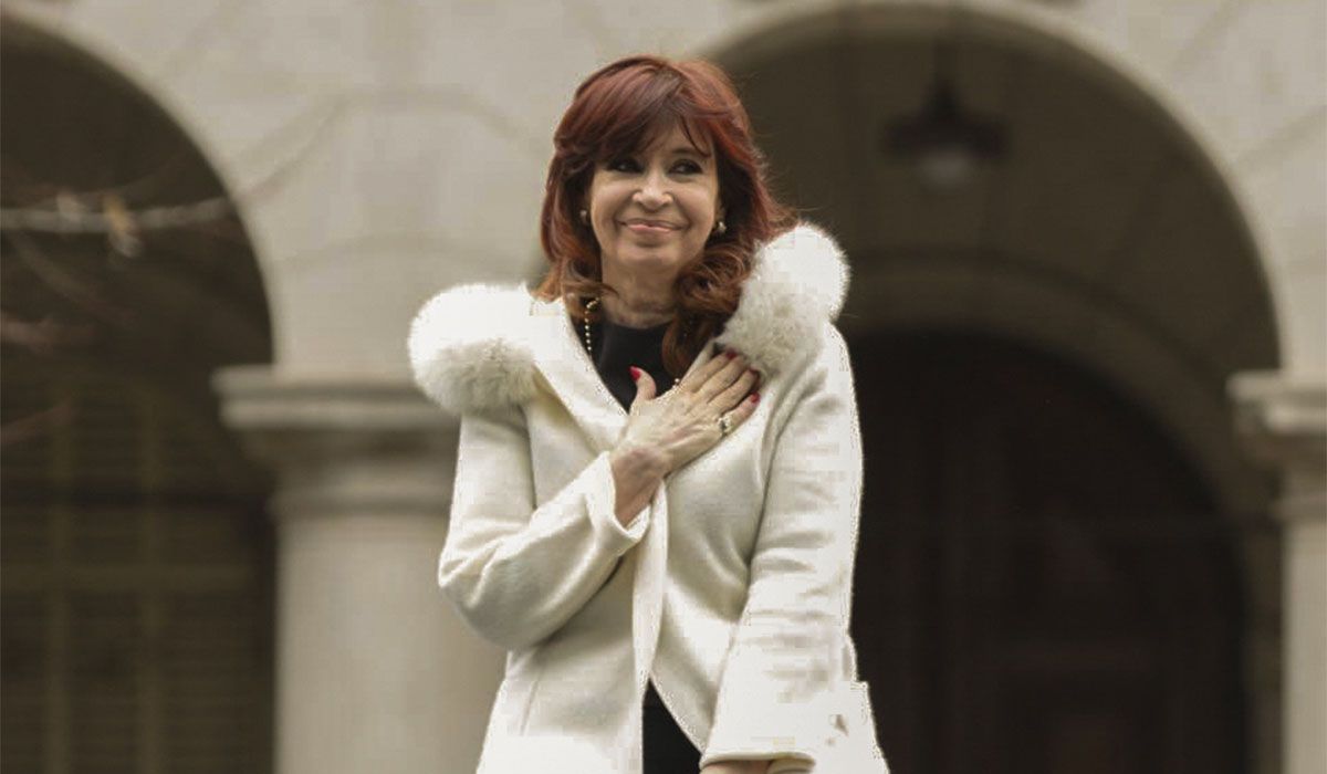 Cristina Kirchner suele utilizar sus redes sociales para criticar la administración de Mauricio Macri.