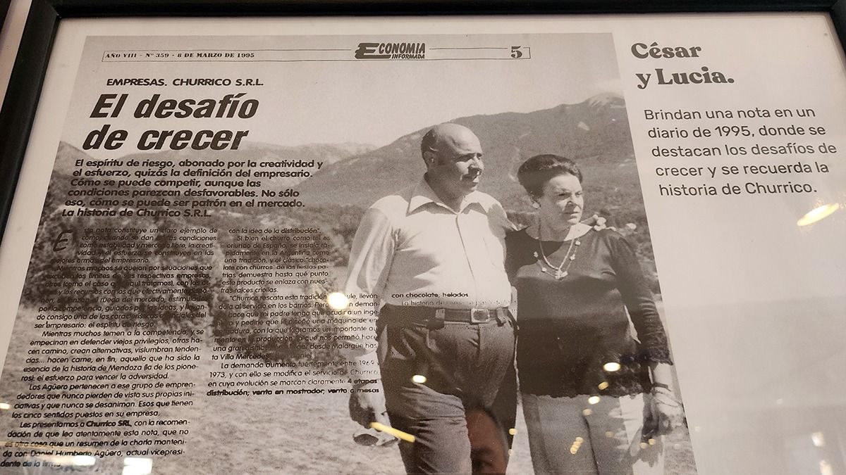 El fundador de la fábrica de churros, César Agüero, con su mujer Lucía. A fines de los '60 abrió Churrico y hoy va por la tercera generación. El fundador de la fábrica de churros, César Agüero, con su mujer Lucía. A fines de los '60 abrió Churrico y hoy va por la tercera generación.