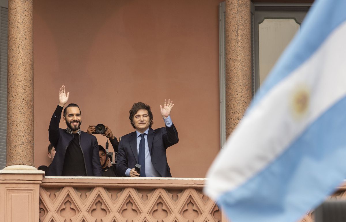 Desde el balcón de la Casa Rosada: Nayib Bukele y Javier Milei.